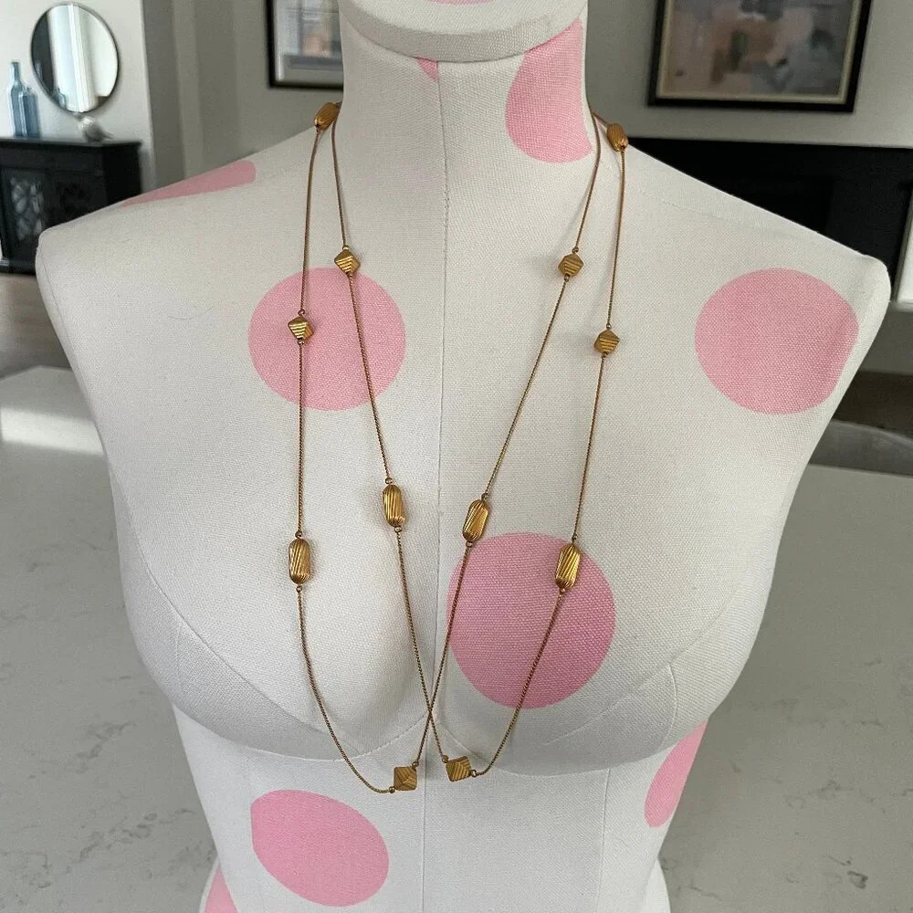 Vintage 80's Fine Link Chain Gold Tone Necklace w Metal Geometric Beads no stamp